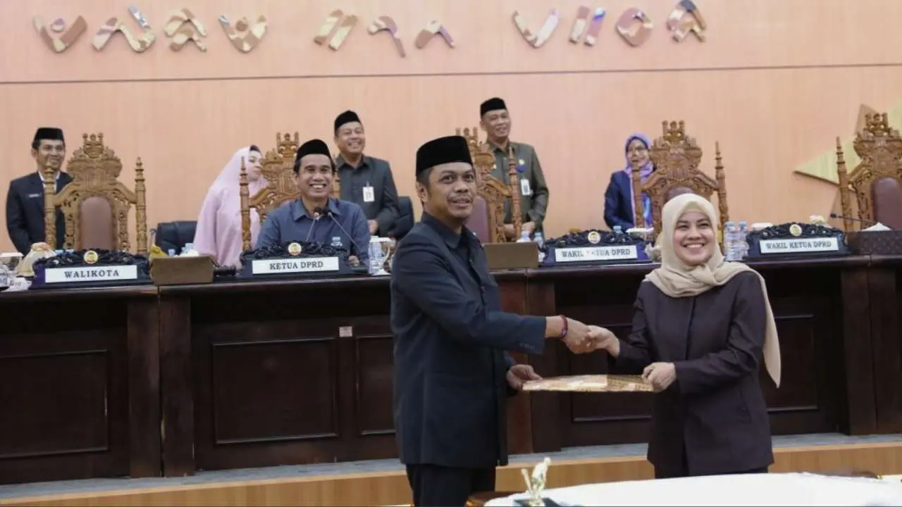 Seluruh Fraksi DPRD Makassar Setujui Dua Ranperda Menjadi Perda