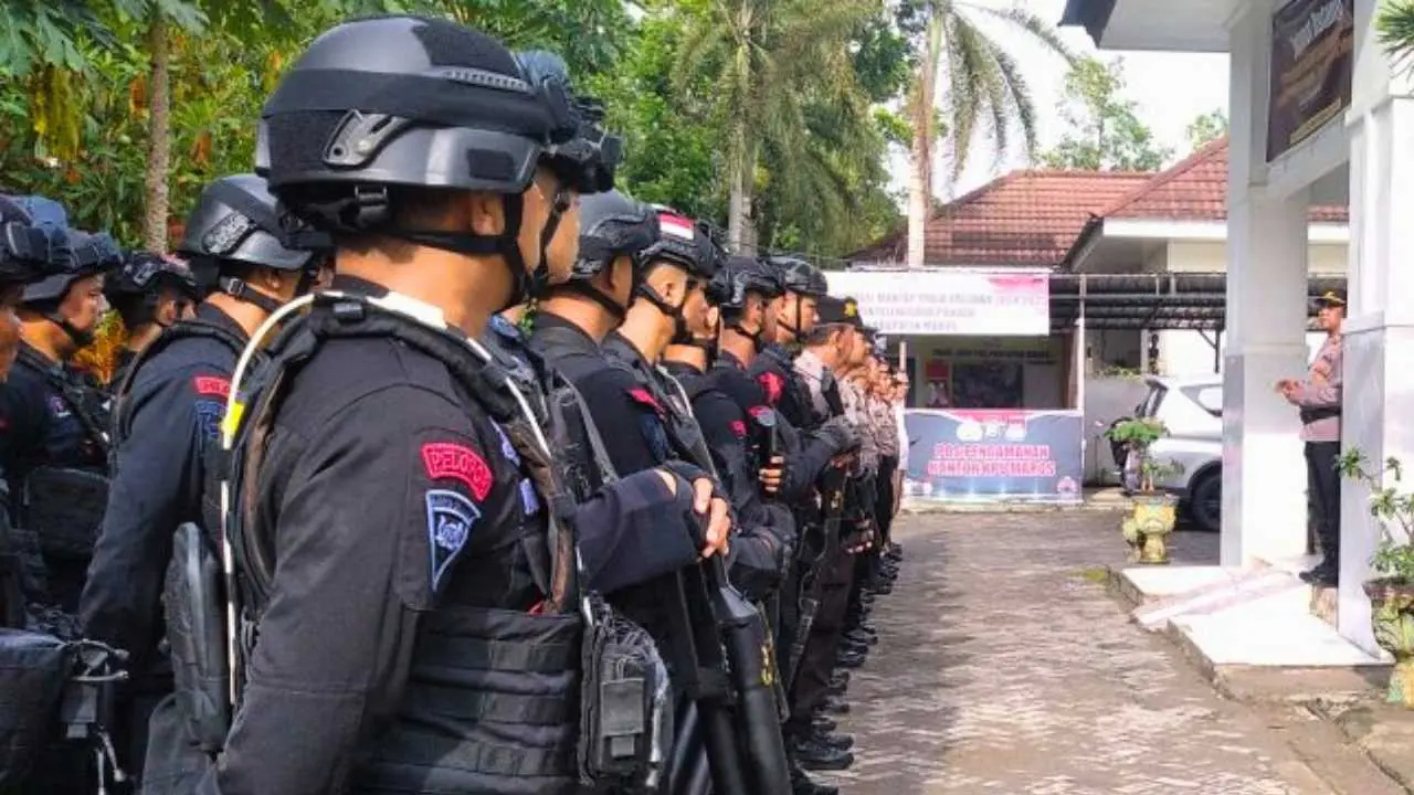 122 Personel Polres Maros Kawal Rapat Pleno Rekapitulasi Suara Pilkada Serentak 2024