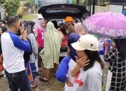 Serahkan Bantuan, Birma Peduli Ringankan Beban Korban Banjir di Manggala