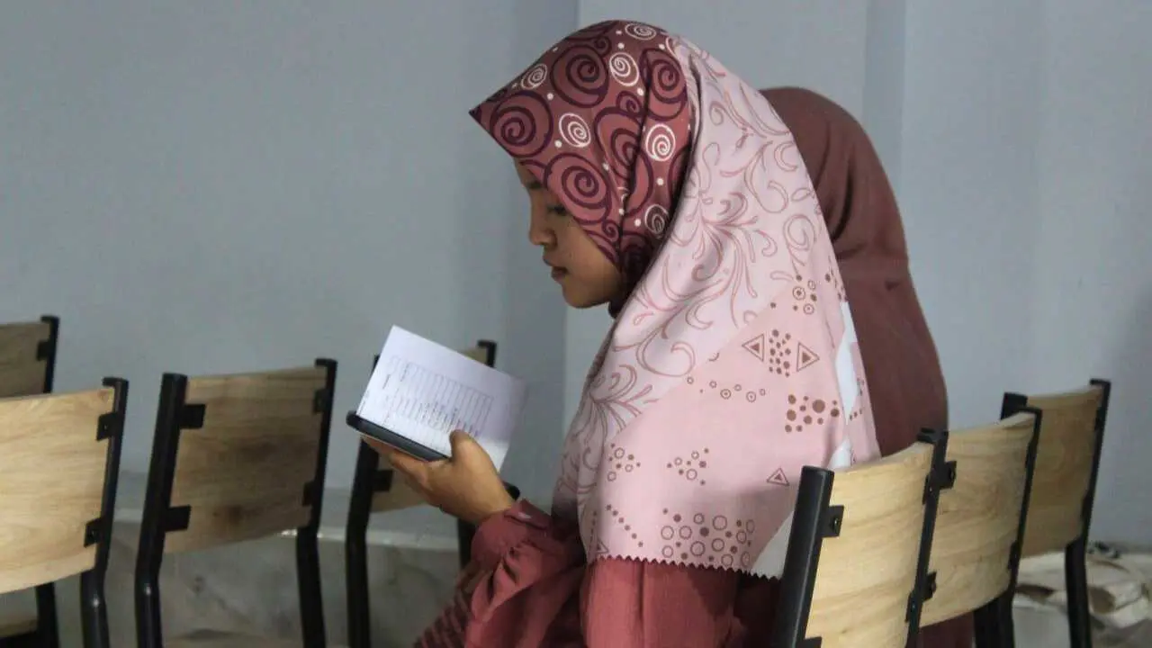 Ironi Hari Guru: Persoalan Guru dan Kualitas Siswa