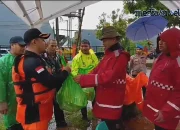 Kapolrestabes Makassar Salurkan Bantuan Bagi Korban Banjir di Manggala-Biringkanaya