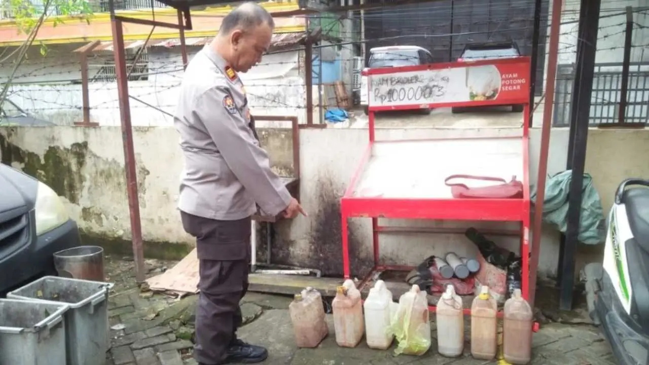 Razia Miras di Tamalanrea, Polisi Amankan 5 Pemuda dan 50 Liter Ballo