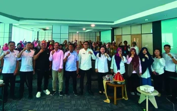 Kembangkan Industri Kreatif, Disperindag Makassar Gelar Pelatihan Kerajinan Eceng Gondok