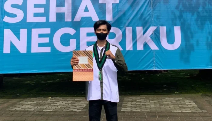 HMI Maktim Galang Donasi dan Berikan Bantuan Medis untuk Korban Banjir Makassar