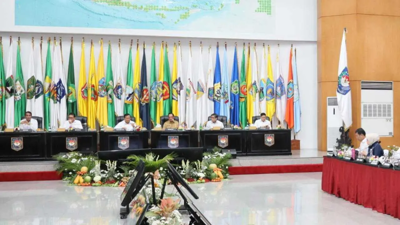 Prabowo Apresiasi Mentan Amran, Harga Beras Tetap Stabil di Tengah El Nino