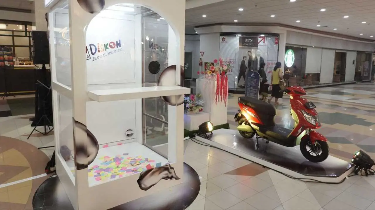 Belanja Seru di MaRI, dapatkan Diskon dan Hadiah Menarik Sambut Tahun Baru 2025