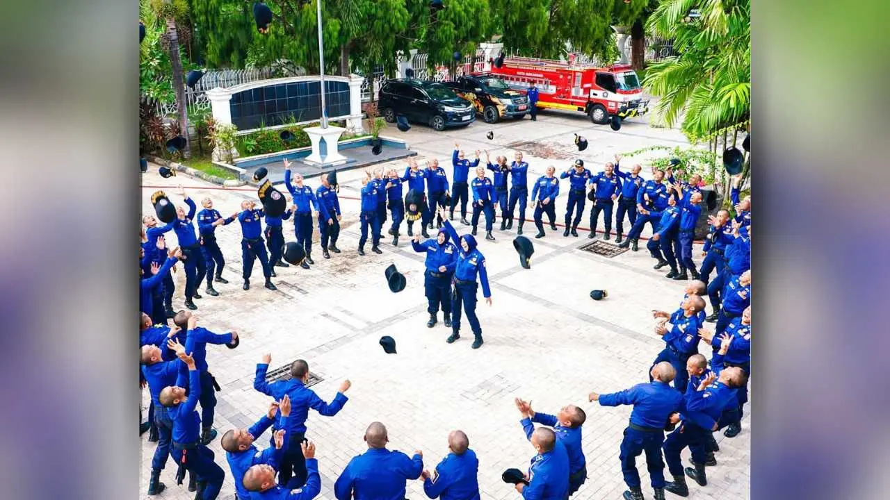 Damkarmat Makassar Peringatkan Bahaya Listrik dan Satwa Liar di Musim Penghujan