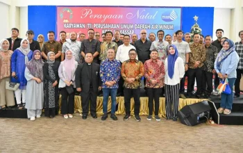 Rayakan Natal, Beni Iskandar Pesan Penting Soal Kerja Sama dan Toleransi 6 Rayakan Natal, Beni Iskandar Pesan Penting Soal Kerja Sama dan Toleransi