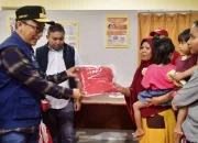 Prof Zudan Pastikan Kebutuhan Pengungsi Banjir di Katimbang Terpenuhi