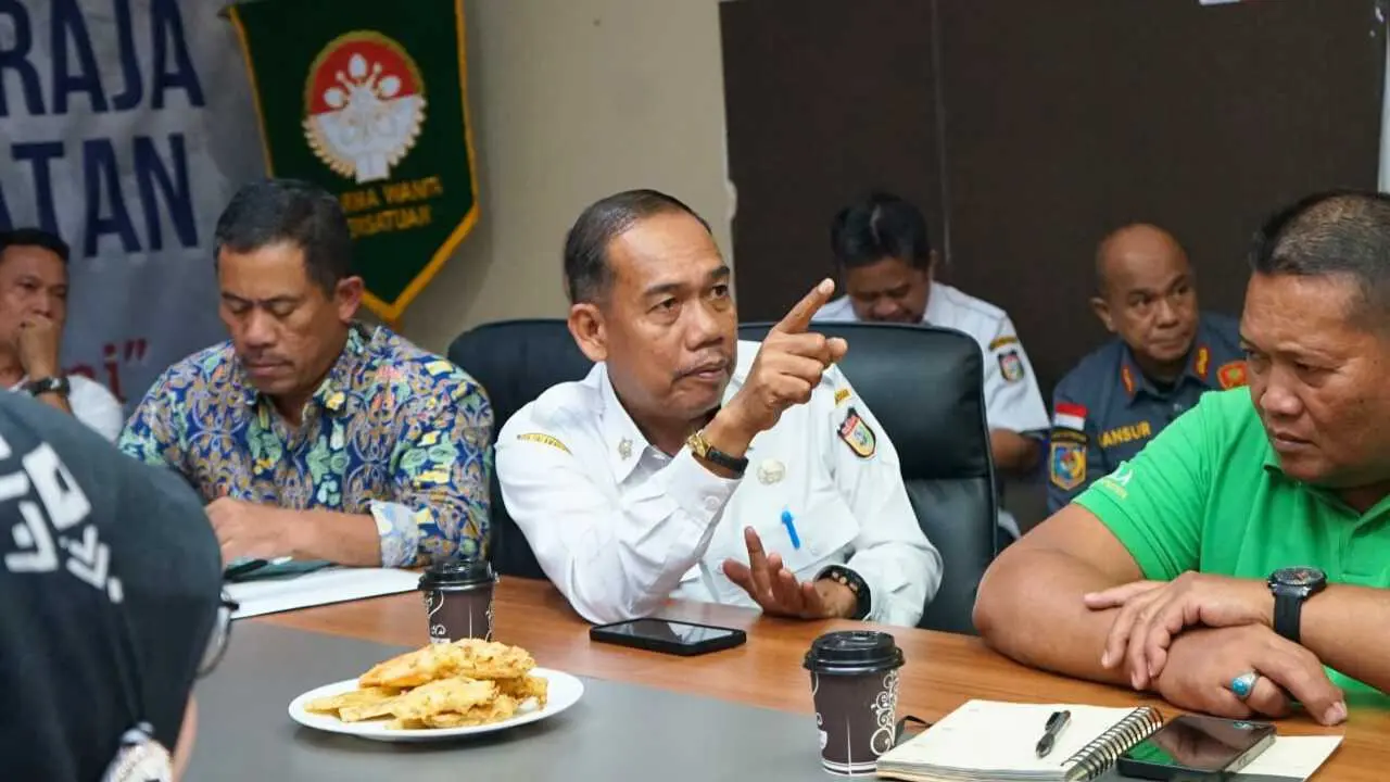 Camat Tallo Hadiri Rapat Koordinasi Penanganan Banjir Sulsel
