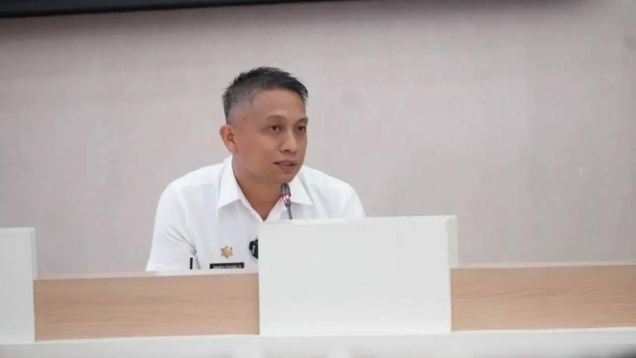 Camat Ujung Tanah Gelar Rapat Koordinasi untuk Penertiban Lapak Kaki Lima