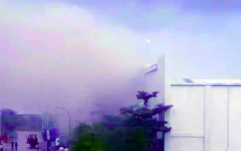 Gudang Titanium di Kawasan Summarecon Mutiara Makassar Dilanda Kebakaran Hebat