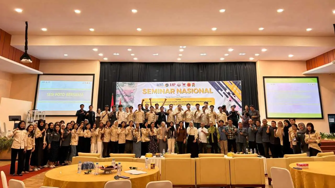 Strategi Tangguh Hadapi Bencana Dibahas dalam Seminar Nasional di Universitas Bosowa