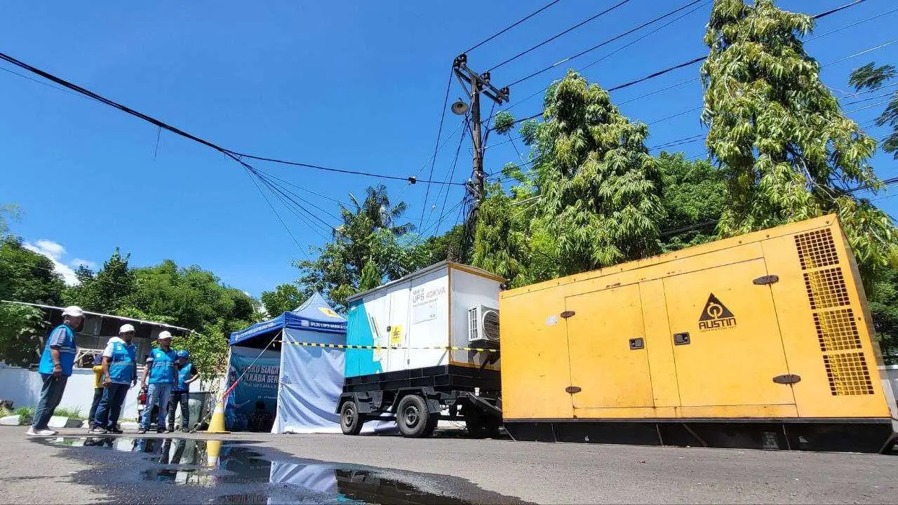 Waspada Cuaca Ekstrem, PLN Sulselrabar Siap Amankan Jaringan Listrik