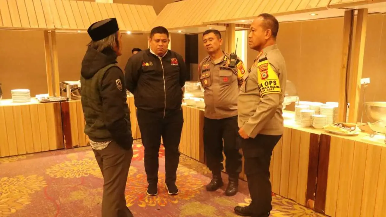 Kapolrestabes Makassar Kawal Rekapitulasi Suara Pilkada Serentak 2024