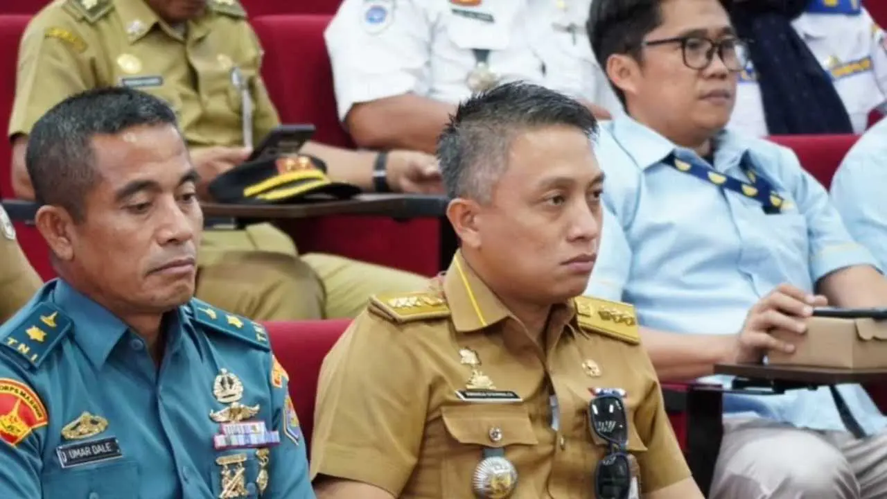 Camat Ujung Tanah Hadiri Rapat Koordinasi Penundaan Penertiban Lapak di Atas Drainase