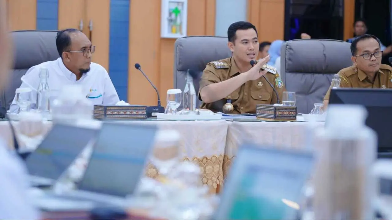 Bupati Pangkep Bahas Program Listrik Desa untuk Kepulauan bersama PLN Sulselrabar