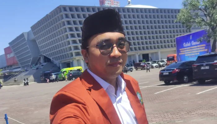 Sudah Belajar Filsafat, Kok Masih Takut Hantu?