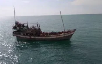 Malaysia Tolak Kapal Pembawa Pengungsi Muslim Rohingnya