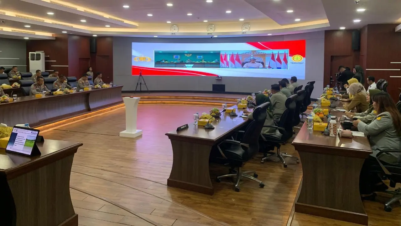Mentan Amran Gandeng Polri Genjot Swasembada Pangan Lewat Gerakan Tanam Jagung Serentak 3 Mentan Amran Gandeng Polri Genjot Swasembada Pangan Lewat Gerakan Tanam Jagung Serentak