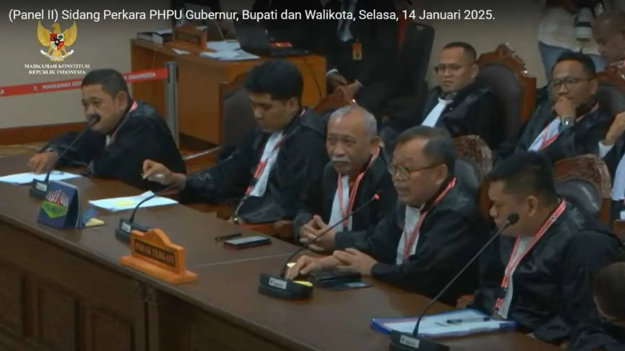 Perkara Pilkada Jeneponto Mulai Sidang di MK, Begini Penjelasan Ketua Tim Hukum PASMI 2 Suasana sidang sengketa Pilkada Jeneponto di Mahkamah konstitusi (MK) di Jakarta