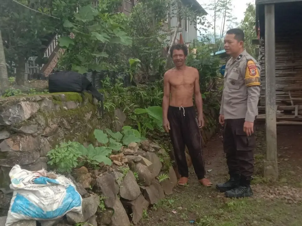 Dukung Ketahanan Pangan Nasional, Bhabinkamtibmas Ajak Warga Manfaatkan Lahan Pekarangan 2 Dukung Ketahanan Pangan Nasional, Bhabinkamtibmas Ajak Warga Manfaatkan Lahan Pekarangan
