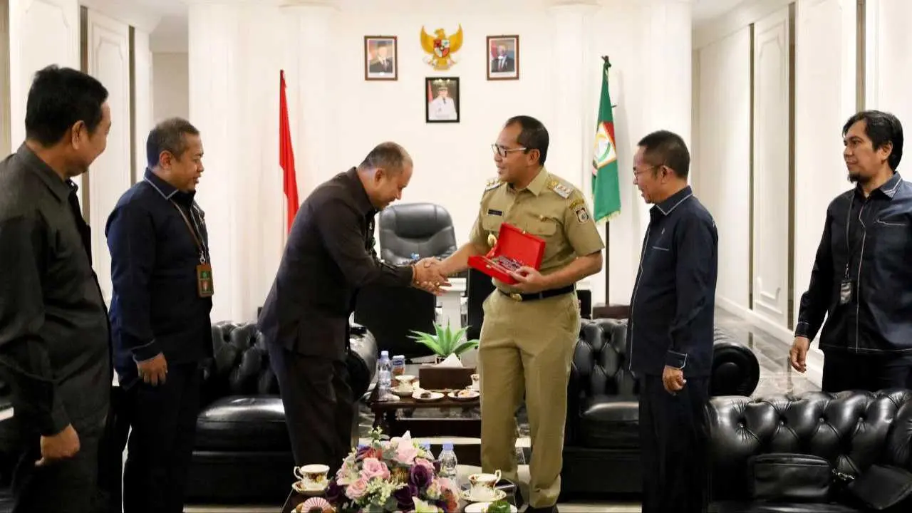 PN Makassar dan Pemkot, Kolaborasikan Dua Program Baru Untuk Rakyat