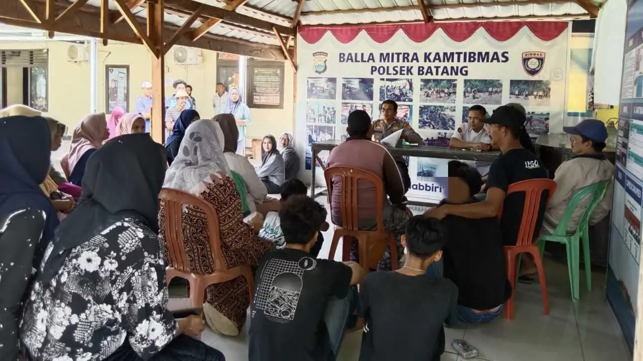 Polisi Gagalkan Perkelahian Antar Kelompok, Sejumlah Remaja Diamankan di Polsek Batang 