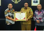 Pemkab Maros Raih Penghargaan Kinerja Terbaik dari Kementerian Investasi