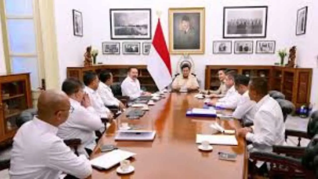 Presiden Prabowo Panggil Jaksa Agung Bersama Jaksa Agung Muda Bahas Pemberantasan Korupsi dan Perizinan Ilegal