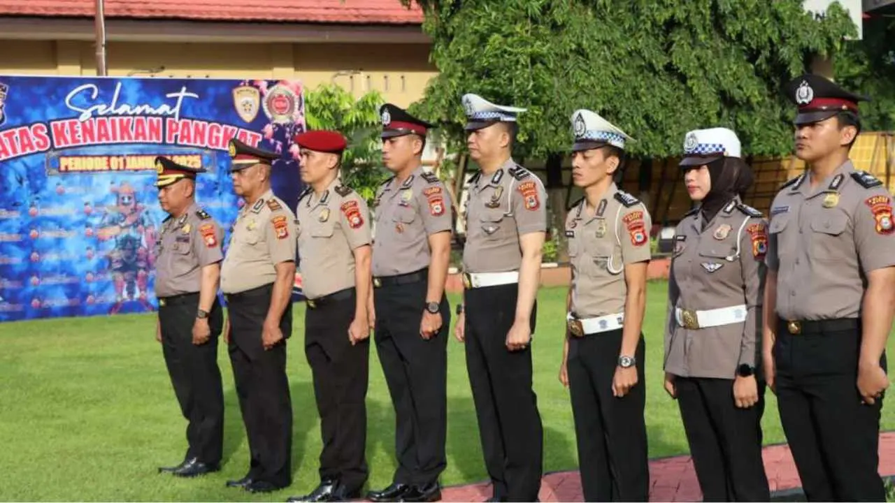 48 Anggota Polres Maros Naik Pangkat di Awal Tahun 2025