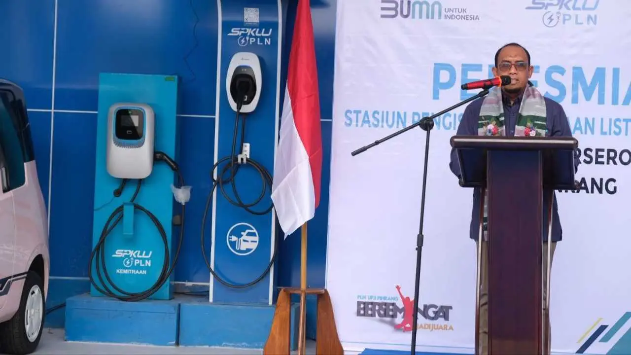 PLN Resmikan SPKLU di Pinrang, Dukung Ekosistem Kendaraan Listrik dan Transisi Energi