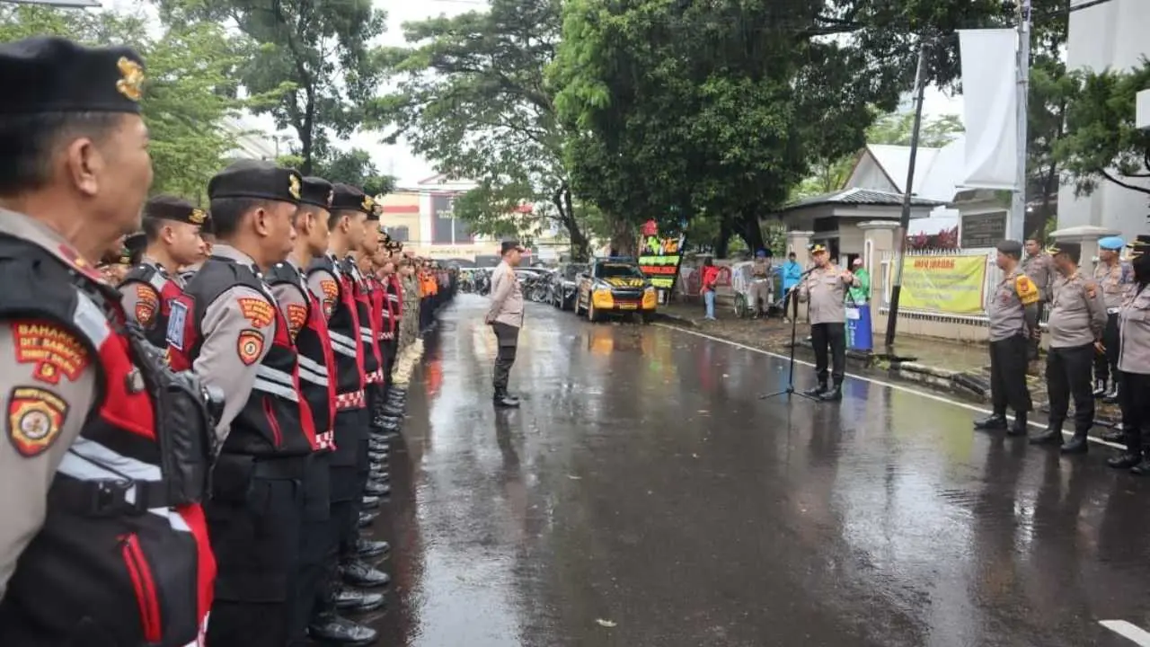 Ribuan Personel Gabungan Siaga Amankan Malam Tahun Baru 2025 di Makassar