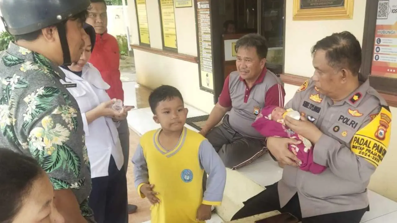 Bayi Laki-Laki Ditemukan di Kardus Gegerkan Warga Manggala, Polisi Buru Orang Tua