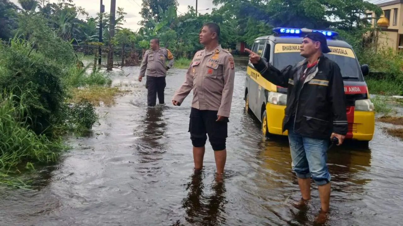 Waspada Banjir, Polsek Manggala Tingkatkan Patroli dan Monitoring Wilayah
