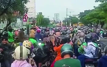 Banjir Lumpuhkan Makassar dan Maros, Jalan Trans Sulawesi Macet Total