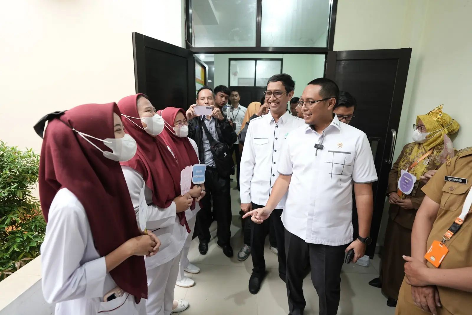 Hasan Nasbi: Program CKG untuk Memperkuat SDM Menuju Indonesia Emas 3 Hasan Nasbi: Program CKG untuk Memperkuat SDM Menuju Indonesia Emas