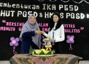 HMPS dan PGSD Unisri Surakarta Rayakan HUT ke-10 dengan Pembentukan IKA