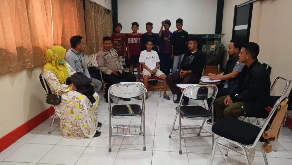 Curi Roti dan Kerupuk, Lima Remaja Katimbang Dibina dan Dipulangkan Polisi