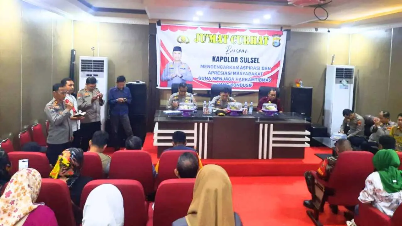 Kapolda Sulsel Gelar Jumat Curhat di Tallo, Warga Keluhkan Krisis Air Bersih