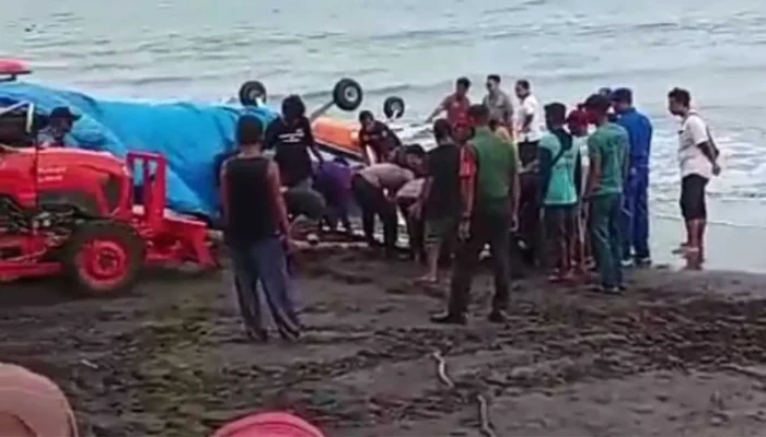 Pesawat Latih API Banyuwangi Alami Insiden di Pantai Gumuk Kantong
