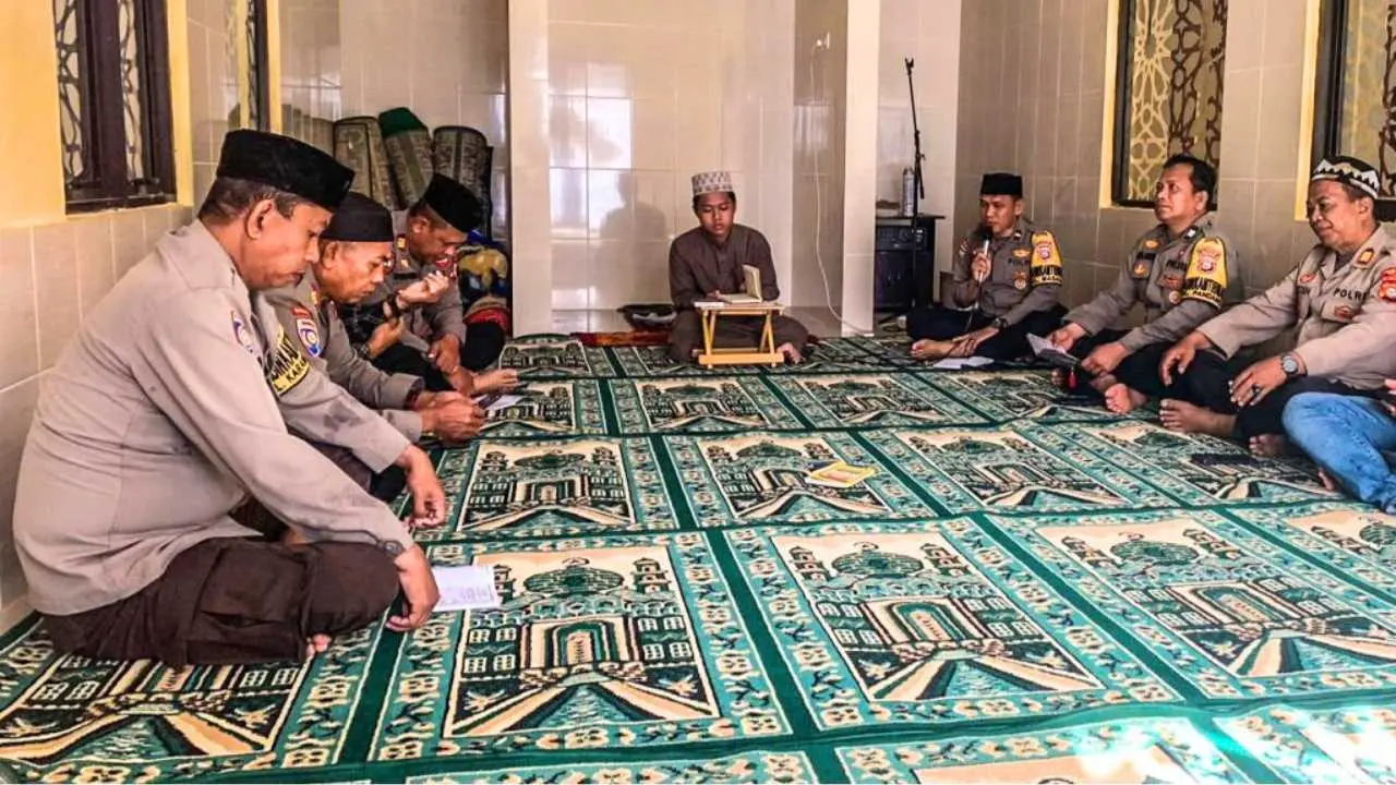 Pengajian Rutin Polsek Panakkukang: Wujudkan Polri Humanis dan Berakhlak Mulia