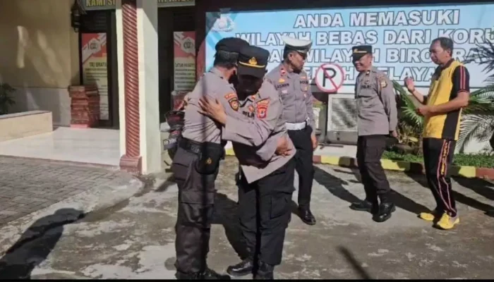Air Mata Perpisahan: Ipda Abdulrahman Pamit di Apel Terakhir