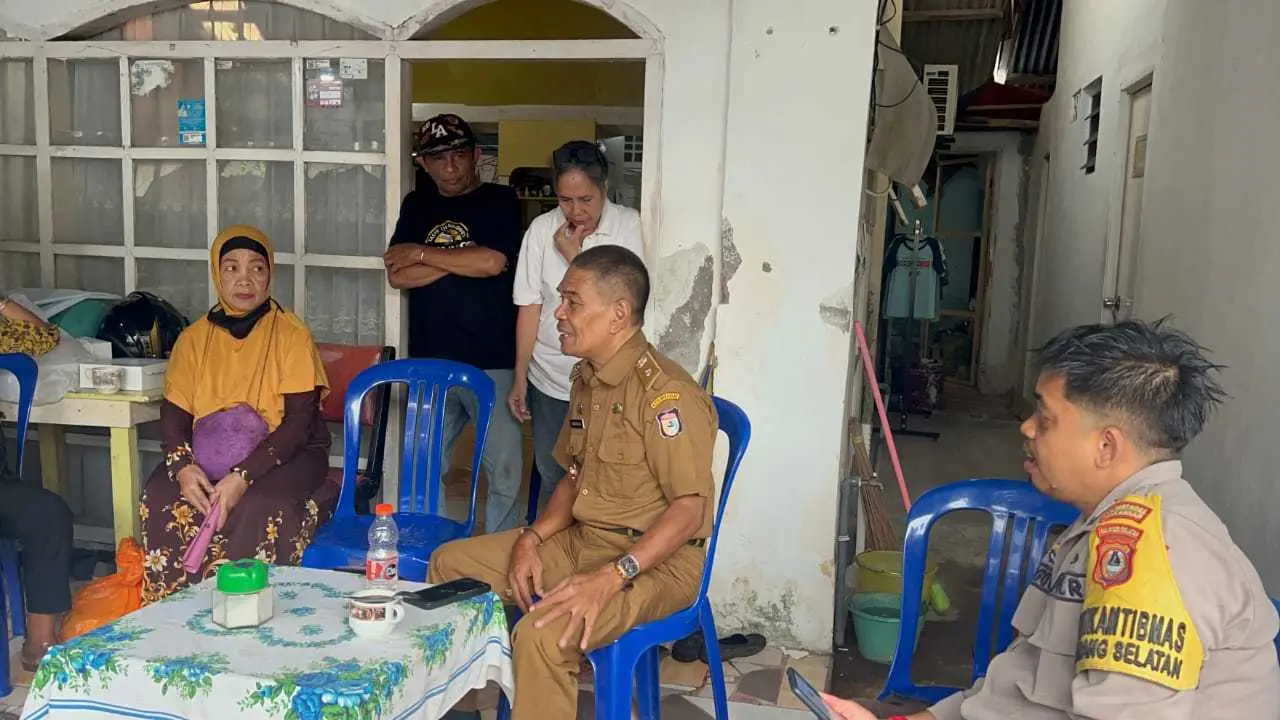 Bhabinkamtibmas Ujung Pandang Aktif Sambangi Warga, Sampaikan Pesan Kamtibmas