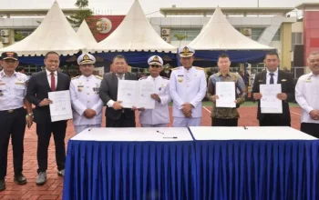 Pj Gubernur Sulsel Lepas 201 Perwira Transportasi PIP Makassar: "Jaga Nama Baik Bangsa!" 8 Pj Gubernur Sulsel Lepas 201 Perwira Transportasi PIP Makassar: "Jaga Nama Baik Bangsa!"