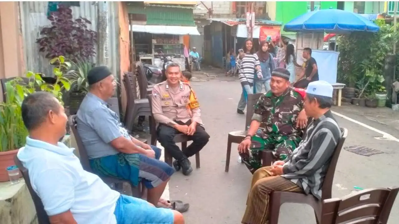 TNI-Polri di Makassar Solid, Jalin Kedekatan dengan Warga Demi Kamtibmas Kondusif