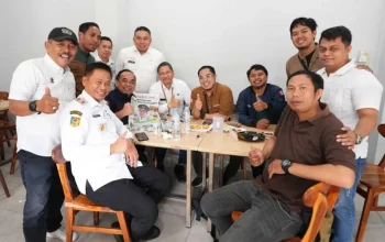 Sambil "Ngopi", Pj Gubernur Sulsel Jalin Sinergi dengan Media dan OPD untuk Pembangunan Daerah 5 Ngopi Bareng