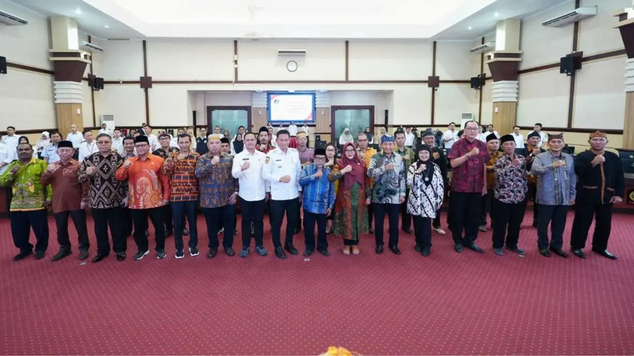 Jaga Harmoni Sulsel, Pj Gubernur Kukuhkan Pengurus Baru FPK