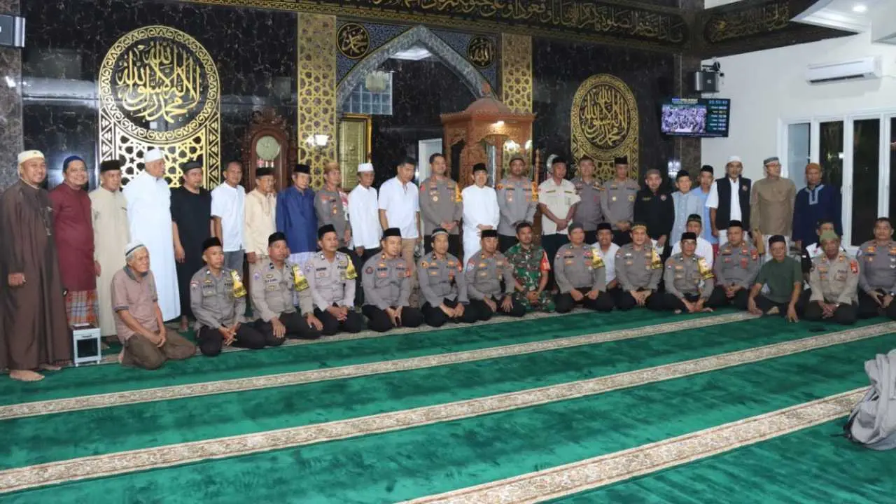 Jelang Ramadan, Kapolrestabes Makassar Ajak Warga Jaga Kamtibmas Lewat Safari Subuh