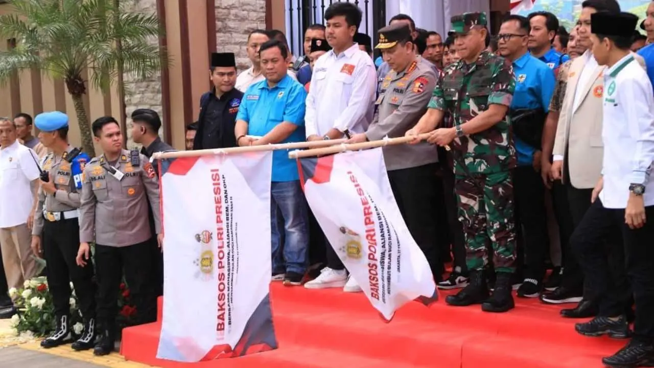 Kapolri-Panglima TNI Gelar Baksos Presisi, Pastikan Kebutuhan Pokok Aman Jelang Ramadan